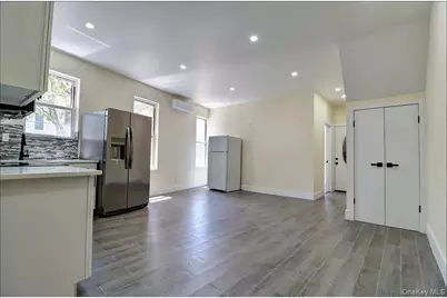 7529 62nd Street, Glendale, NY 11385 - Photo 9