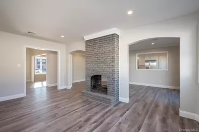 10 Autumn Lane, Amityville, NY 11701 - Photo 11