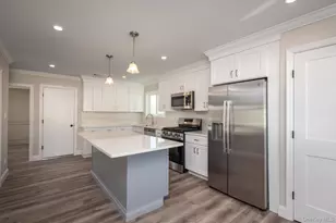 10 Autumn Ln, Amityville, NY 11701 - Photo 7