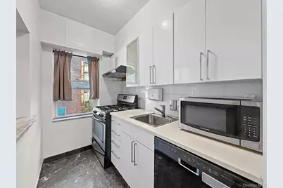 110-34 73rd Road #2D, Forest Hills, NY 11375 - Photo 7
