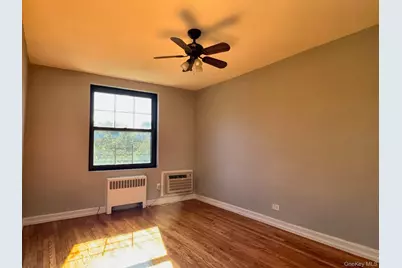 70-43 E Park Drive #B, Kew Gardens, NY 11367 - Photo 11