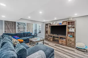 4 Starlight Dr, Commack, NY 11725 - Photo 21