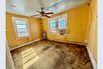 11819 201st Place, Saint Albans, NY 11412 - Photo 9