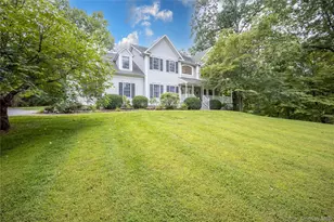 53 Traci Ln, Hopewell Junction, NY 12533 - Photo 3