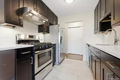 10 Ivy Street #5A, Farmingdale, NY 11735 - Photo 9