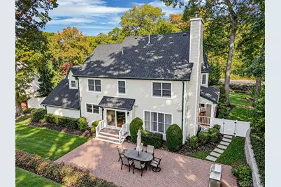 1140 Merritts Road, Farmingdale, NY 11735 - Photo 31