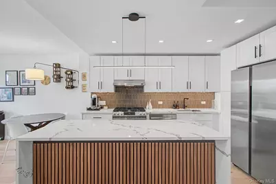 345 E 93rd Street #23F, New York, NY 10128 - Photo 1