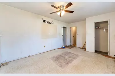47 S 20th Street, Wyandanch, NY 11798 - Photo 33