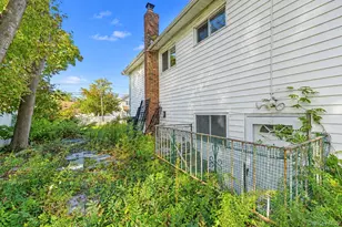 47 S 20th St, Wyandanch, NY 11798 - Photo 45
