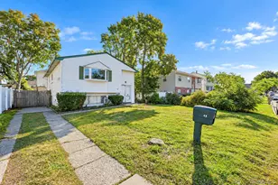 47 S 20th St, Wyandanch, NY 11798 - Photo 3