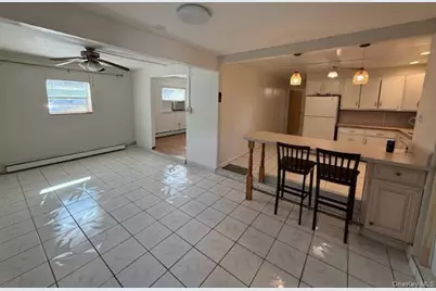 41 E Gate, Copiague, NY 11726 - Photo 5