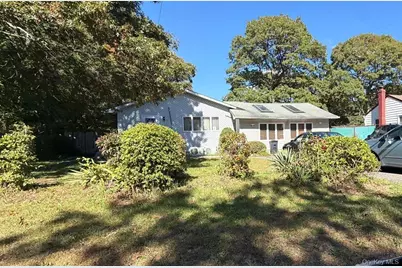 5475 Expressway Drive N, Holtsville, NY 11742 - Photo 1