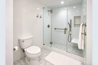 27010 Grand Central Parkway #33G, Floral Park, NY 11005 - Photo 17