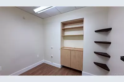 133-36 41st Rd #CS8, Flushing, NY 11355 - Photo 9
