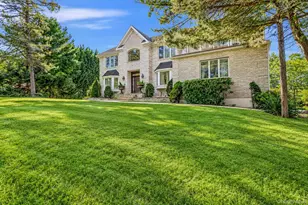 16 Brewster Ave, Northport, NY 11768 - Photo 3