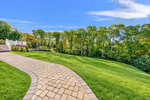 16 Brewster Ave, Northport, NY 11768 - Photo 7