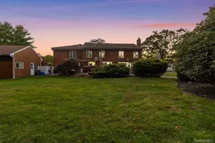 8 Winthrop Dr, Dix Hills, NY 11746 - Photo 43