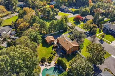 8 Winthrop Drive, Dix Hills, NY 11746 - Photo 47