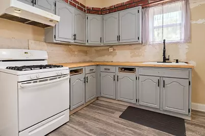 847 E 48th Street, Brooklyn, NY 11203 - Photo 7