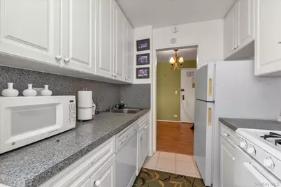 172-70 Highland Avenue #6B, Jamaica, NY 11432 - Photo 13