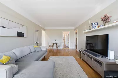 7234 Austin St #F6, Forest Hills, NY 11375 - Photo 11