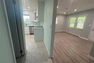 7 Bolton Dr, Patchogue, NY 11772 - Photo 5
