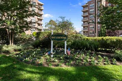 23-35 Bell Boulevard #1E2, Bayside, NY 11360 - Photo 3