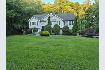 49 Hamilton Road, Hopewell Junction, NY 12533 - Photo 1