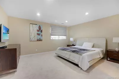 1180 E Broadway #7, Hewlett, NY 11557 - Photo 13