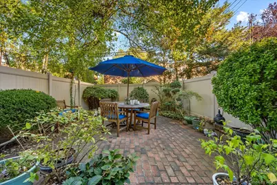 6129 75th Street, Middle Village, NY 11379 - Photo 33