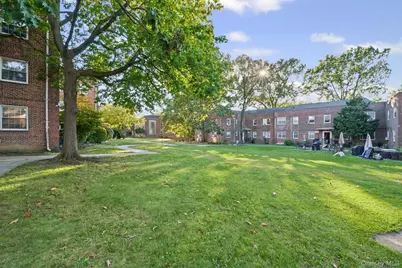 7813 Park Drive E #2A, Kew Gardens, NY 11367 - Photo 33