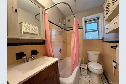 48-17 42 Avenue #4E, Sunnyside, NY 11004 - Photo 11