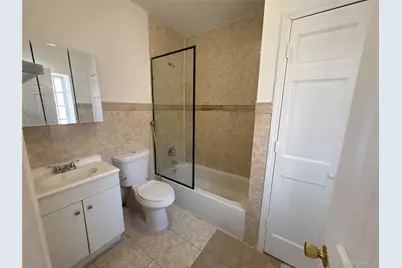 9082 180th Street, Jamaica, NY 11432 - Photo 21
