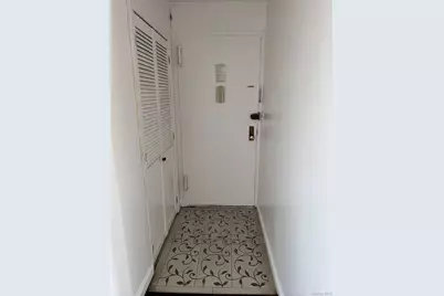 81-11 45 Ave #6D, Elmhurst, NY 11373 - Photo 3