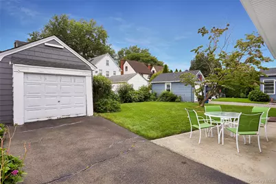 116 Oak Street, Floral Park, NY 11001 - Photo 27