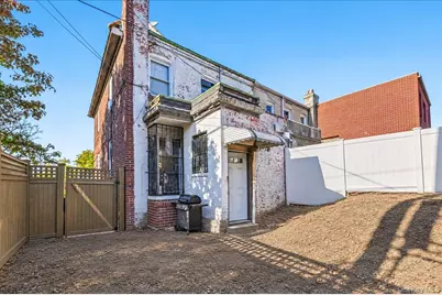 1852 Willoughby Avenue, Ridgewood, NY 11385 - Photo 11