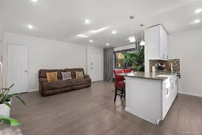 57-74 246th Crescent #57-74, Douglaston, NY 11362 - Photo 15