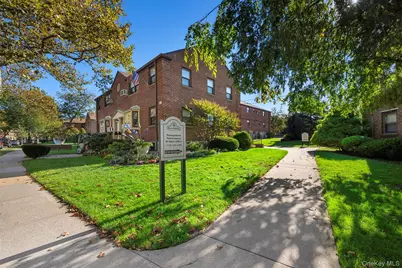57-74 246th Crescent #57-74, Douglaston, NY 11362 - Photo 39