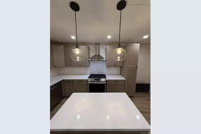 18702 Mangin Avenue, Saint Albans, NY 11412 - Photo 11