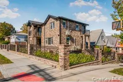 13-18 154th Street, Whitestone, NY 11357 - Photo 5