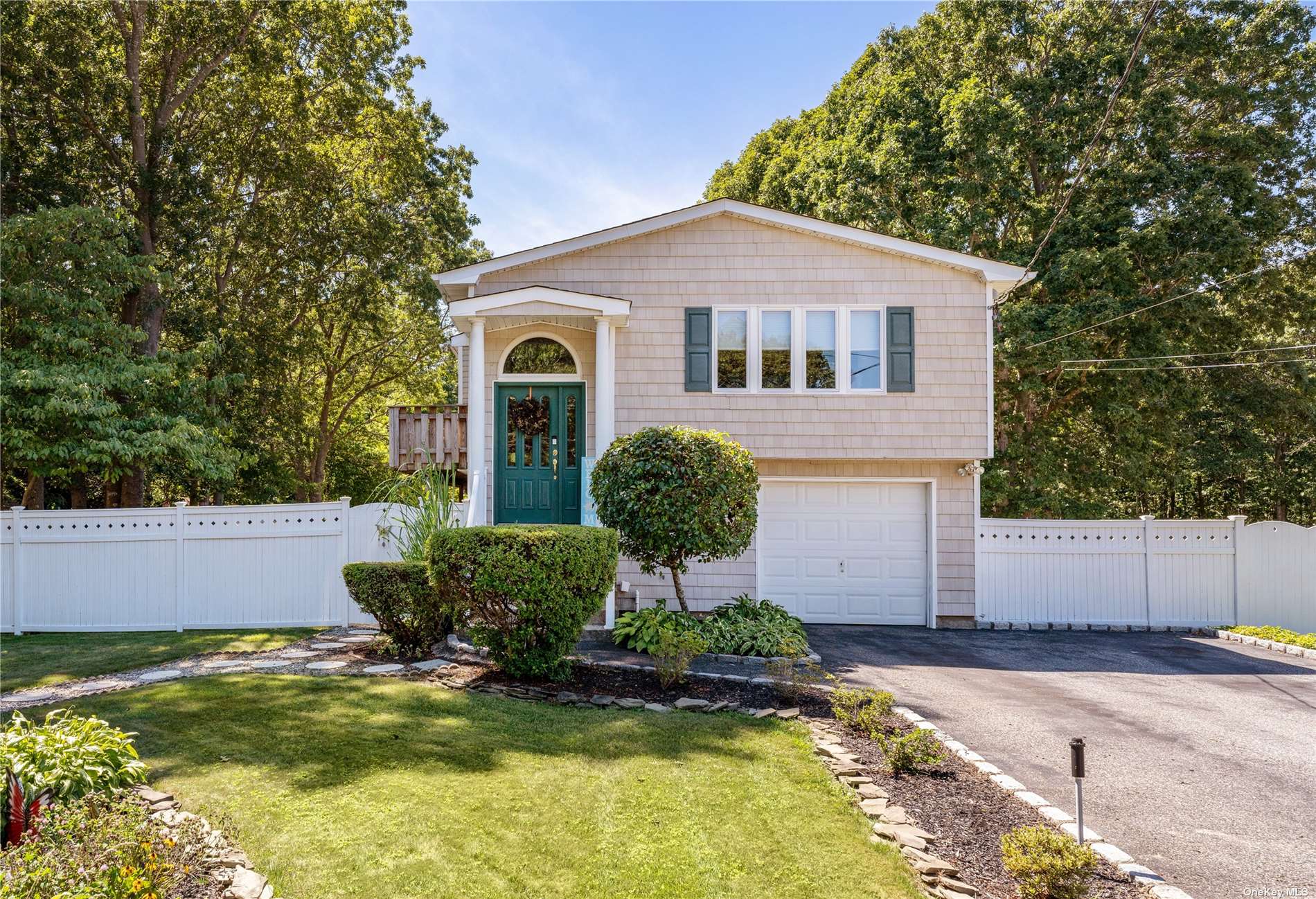 116 Monroe St, Mastic, NY 11950 MLS 3502870 Coldwell Banker