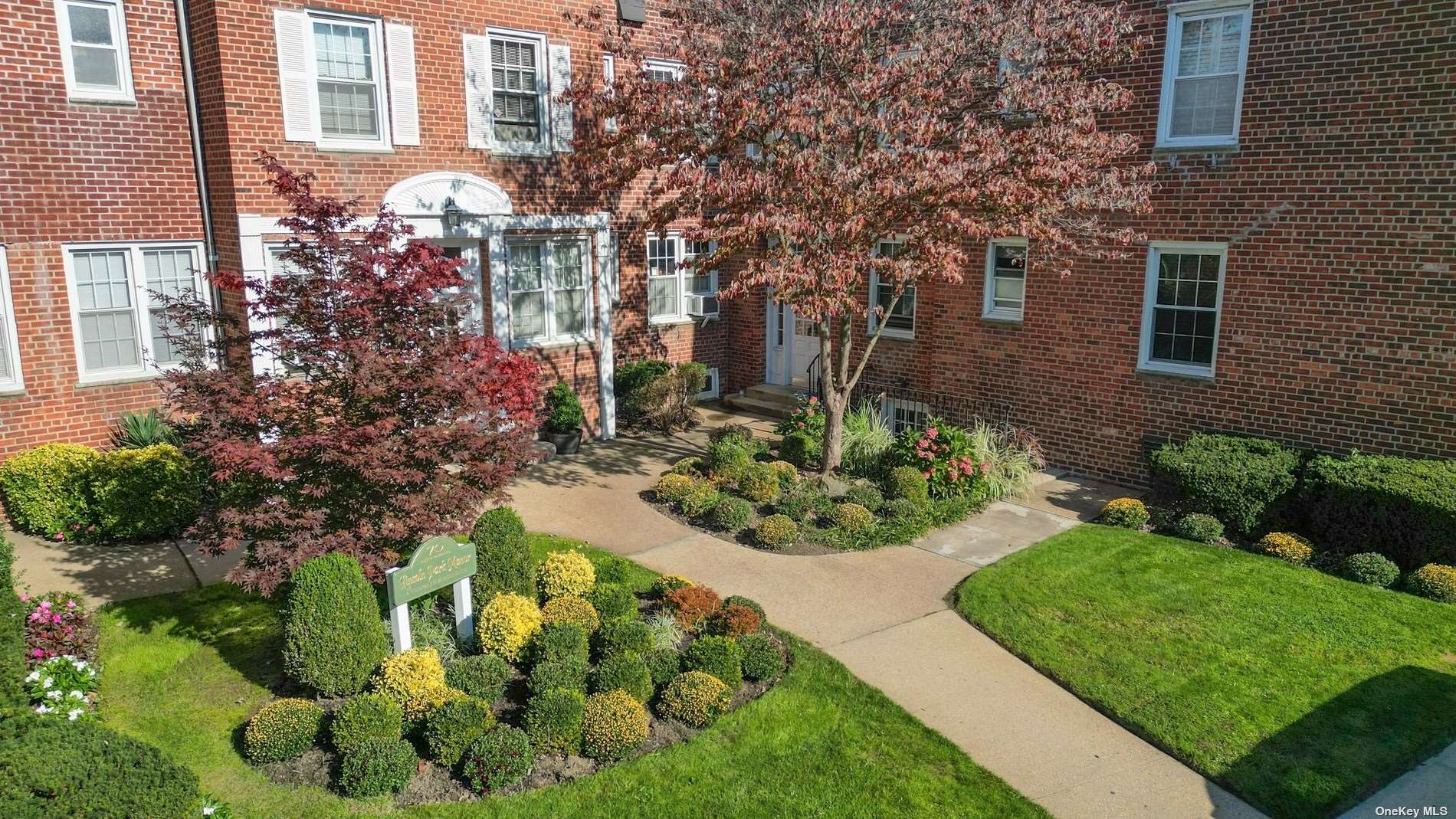 70 S Park 218, Rockville Centre, NY 11570 MLS 3510725 Coldwell Banker