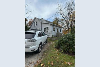 35 Catherine Street, East Northport, NY 11731 - Photo 1