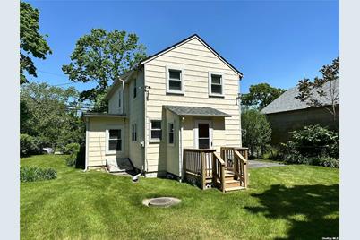 11850 Old Sound Avenue, Mattituck, NY 11952 - Photo 1