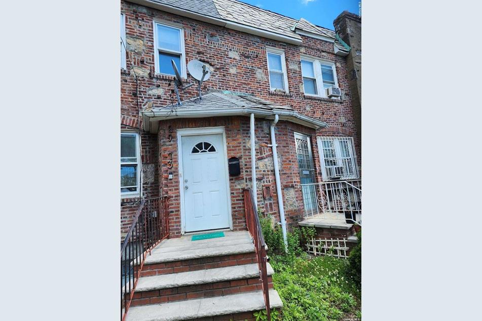 89-73 Vanderveer St, Queens Village, NY 11427 - MLS 3560530 - Coldwell ...