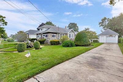 10 Cedar Avenue, Farmingdale, NY 11735 - Photo 1