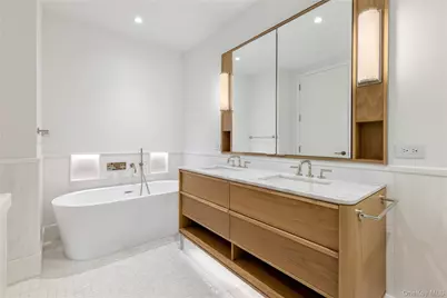 4 Lighthouse Landing #310, Sleepy Hollow, NY 10591 - Photo 7