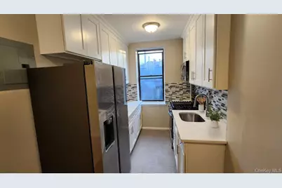 854 W 181st Street #5G, New York, NY 10033 - Photo 3