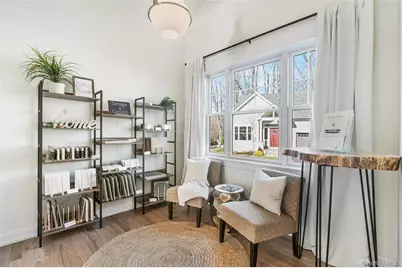 2040 Crompond Road #12, Yorktown Heights, NY 10598 - Photo 3