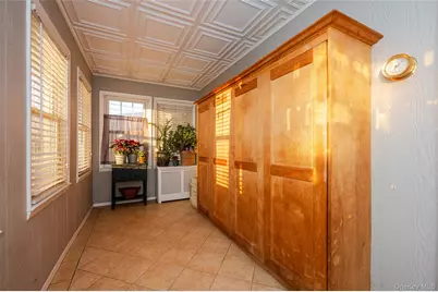 208 Franklin Boulevard, Long Beach, NY 11561 - Photo 3